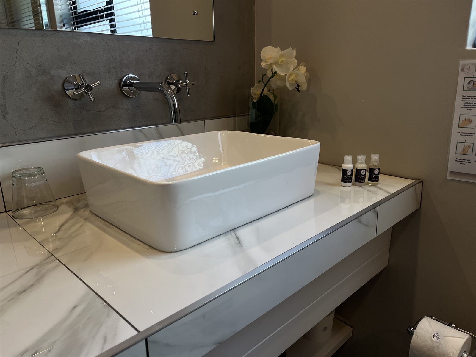 Classic Double Room en-suite vanity with guest amenities at 2nd Cozy Corner Woodland Hills